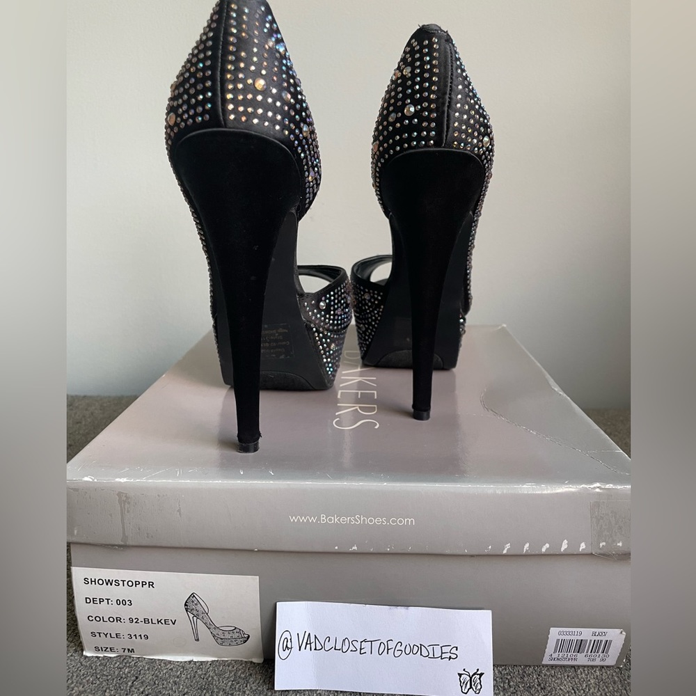 “Showstopper” Peep toe heel - Picture 2 of 4
